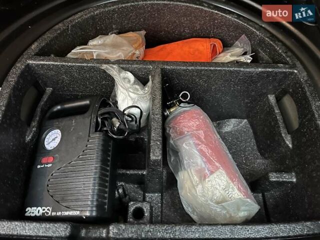 Черный Шкода Фабия, объемом двигателя 1.2 л и пробегом 229 тыс. км за 6000 $, фото 13 на Automoto.ua