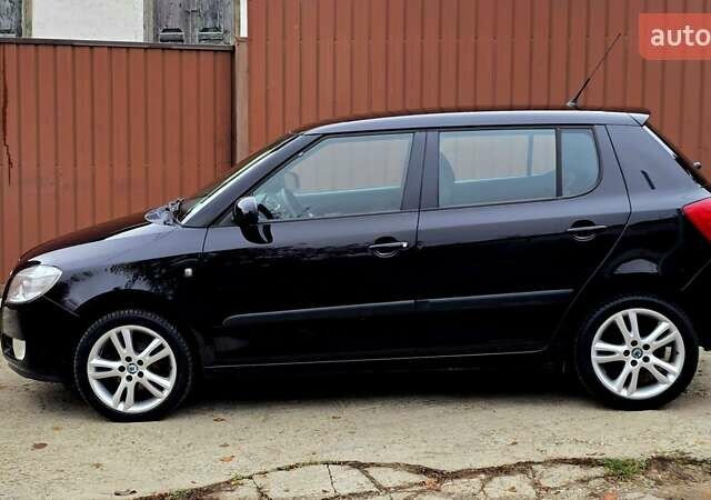 Чорний Шкода Фабія, об'ємом двигуна 1.6 л та пробігом 201 тис. км за 7999 $, фото 27 на Automoto.ua