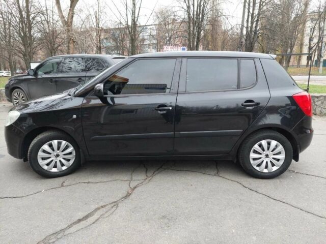 Черный Шкода Фабия, объемом двигателя 1.2 л и пробегом 195 тыс. км за 4200 $, фото 5 на Automoto.ua