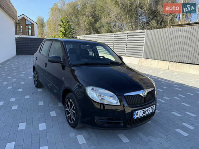 Черный Шкода Фабия, объемом двигателя 1.2 л и пробегом 148 тыс. км за 5500 $, фото 6 на Automoto.ua