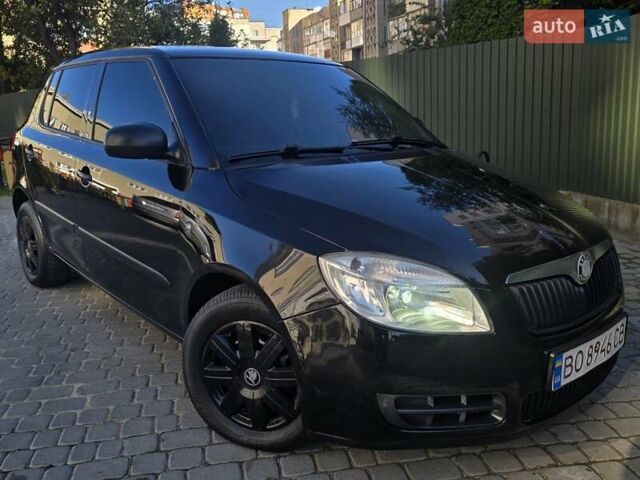 Шкода Фабия 2010 в Тернополе на Automoto.ua Черный Шкода Фабия, объемом двигателя 1.4 л и пробегом 275 тыс. км за 4650 $, фото 1 на Automoto.ua
