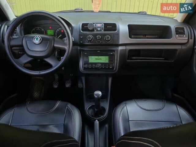 Шкода Фабия 2010 в Тернополе на Automoto.ua Черный Шкода Фабия, объемом двигателя 1.4 л и пробегом 275 тыс. км за 4650 $, фото 23 на Automoto.ua