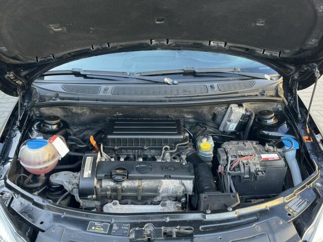 Черный Шкода Фабия, объемом двигателя 1.4 л и пробегом 226 тыс. км за 6100 $, фото 20 на Automoto.ua