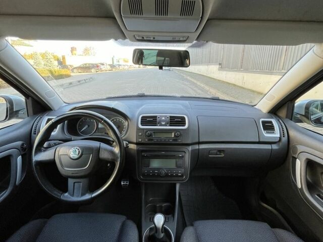 Черный Шкода Фабия, объемом двигателя 1.4 л и пробегом 226 тыс. км за 6100 $, фото 15 на Automoto.ua