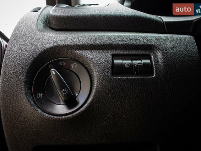 Черный Шкода Фабия, объемом двигателя 1.2 л и пробегом 144 тыс. км за 5300 $, фото 25 на Automoto.ua