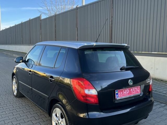 Черный Шкода Фабия, объемом двигателя 1.4 л и пробегом 226 тыс. км за 6100 $, фото 3 на Automoto.ua
