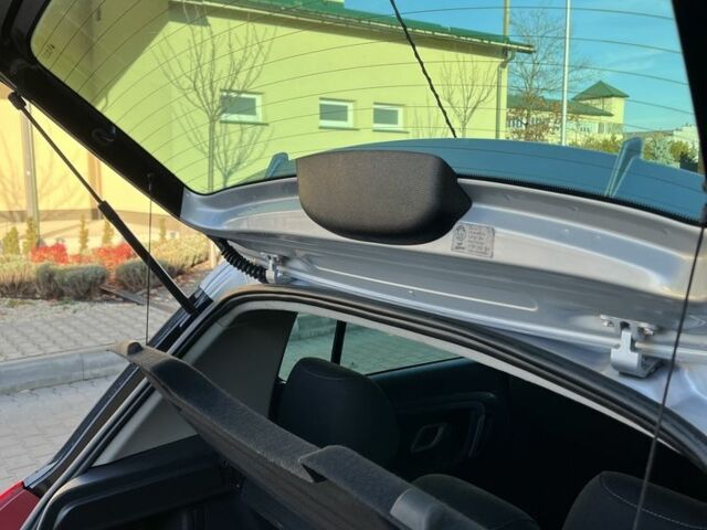 Черный Шкода Фабия, объемом двигателя 1.4 л и пробегом 226 тыс. км за 6100 $, фото 18 на Automoto.ua