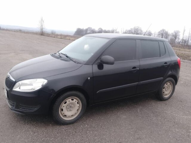 Черный Шкода Фабия, объемом двигателя 1.2 л и пробегом 189 тыс. км за 4800 $, фото 4 на Automoto.ua