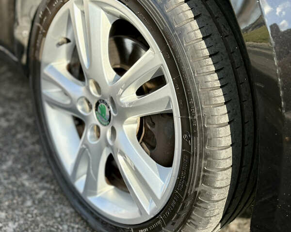 Черный Шкода Фабия, объемом двигателя 1.2 л и пробегом 209 тыс. км за 6300 $, фото 34 на Automoto.ua