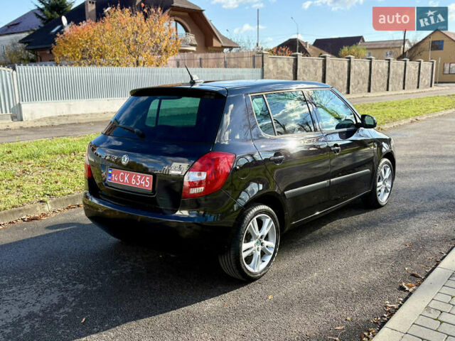 Черный Шкода Фабия, объемом двигателя 1.2 л и пробегом 209 тыс. км за 6300 $, фото 5 на Automoto.ua