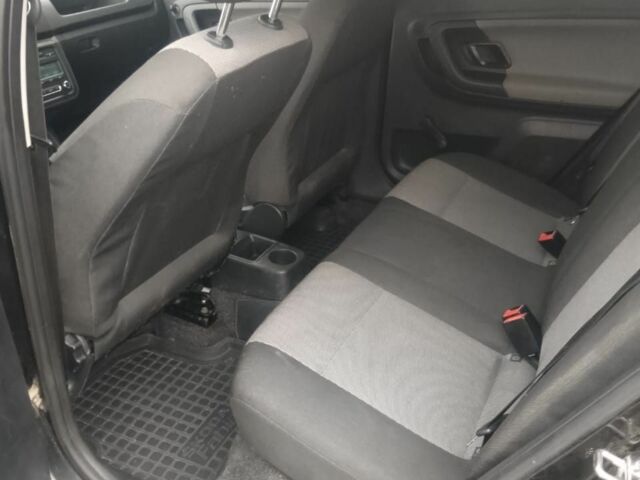 Черный Шкода Фабия, объемом двигателя 1.2 л и пробегом 189 тыс. км за 4800 $, фото 5 на Automoto.ua