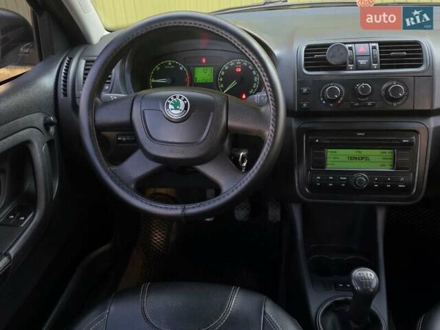 Шкода Фабия 2010 в Тернополе на Automoto.ua Черный Шкода Фабия, объемом двигателя 1.4 л и пробегом 275 тыс. км за 4650 $, фото 24 на Automoto.ua
