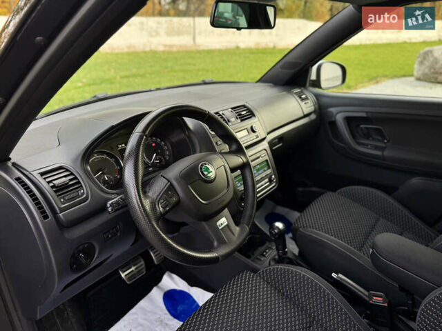 Черный Шкода Фабия, объемом двигателя 1.4 л и пробегом 199 тыс. км за 8799 $, фото 20 на Automoto.ua