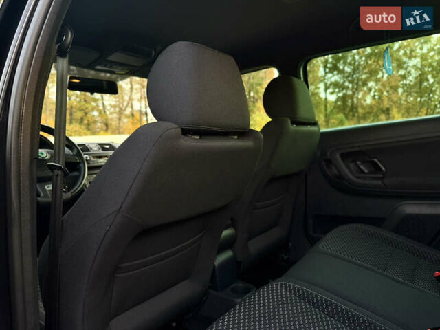 Черный Шкода Фабия, объемом двигателя 1.4 л и пробегом 199 тыс. км за 7999 $, фото 34 на Automoto.ua