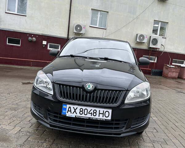 Чорний Шкода Фабія, об'ємом двигуна 1.2 л та пробігом 107 тис. км за 5500 $, фото 2 на Automoto.ua