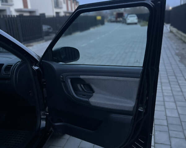 Черный Шкода Фабия, объемом двигателя 1.2 л и пробегом 400 тыс. км за 3800 $, фото 38 на Automoto.ua