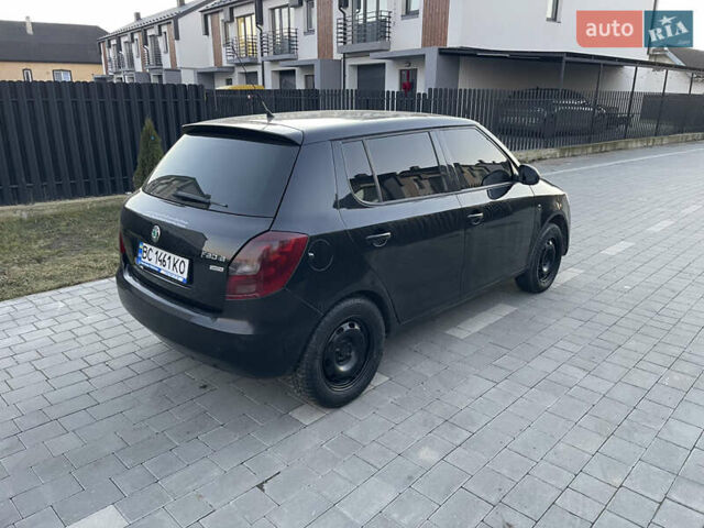 Черный Шкода Фабия, объемом двигателя 1.2 л и пробегом 240 тыс. км за 3899 $, фото 24 на Automoto.ua