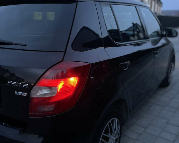 Черный Шкода Фабия, объемом двигателя 1.2 л и пробегом 400 тыс. км за 3800 $, фото 29 на Automoto.ua