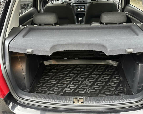 Чорний Шкода Фабія, об'ємом двигуна 1.2 л та пробігом 107 тис. км за 5500 $, фото 9 на Automoto.ua