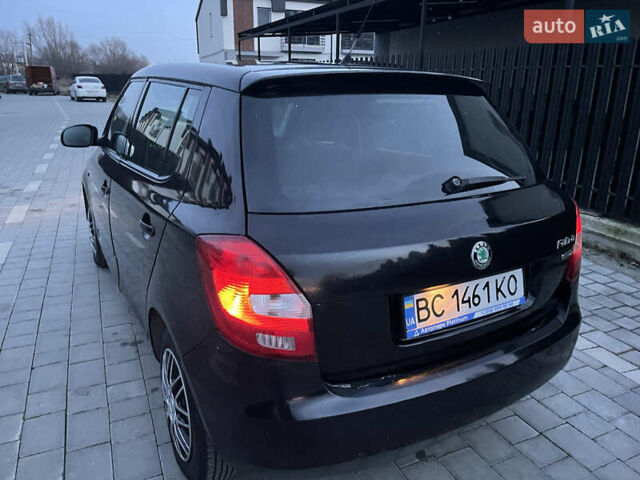Черный Шкода Фабия, объемом двигателя 1.2 л и пробегом 400 тыс. км за 3800 $, фото 18 на Automoto.ua