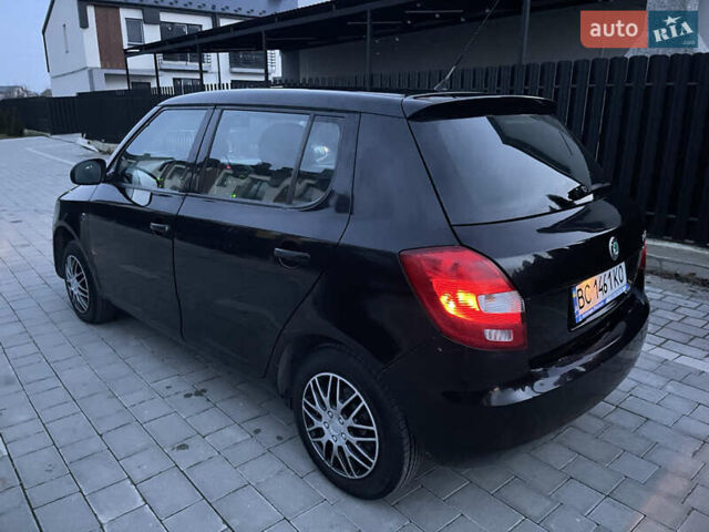 Черный Шкода Фабия, объемом двигателя 1.2 л и пробегом 400 тыс. км за 3800 $, фото 19 на Automoto.ua