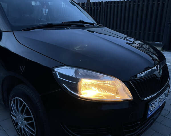Черный Шкода Фабия, объемом двигателя 1.2 л и пробегом 400 тыс. км за 3800 $, фото 16 на Automoto.ua
