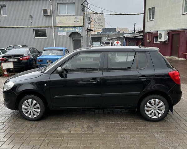 Чорний Шкода Фабія, об'ємом двигуна 1.2 л та пробігом 107 тис. км за 5500 $, фото 5 на Automoto.ua