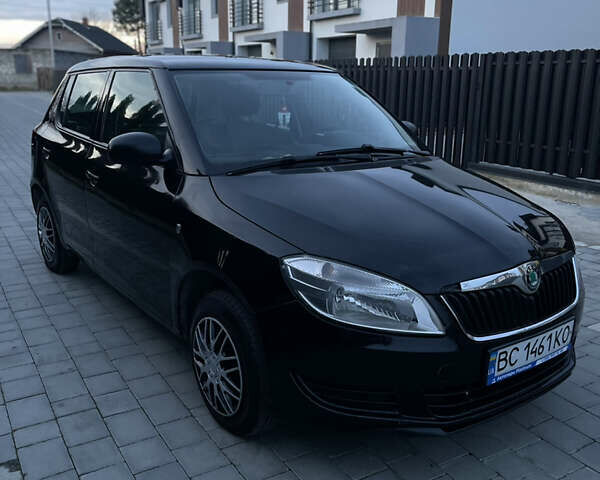 Черный Шкода Фабия, объемом двигателя 1.2 л и пробегом 400 тыс. км за 3800 $, фото 25 на Automoto.ua