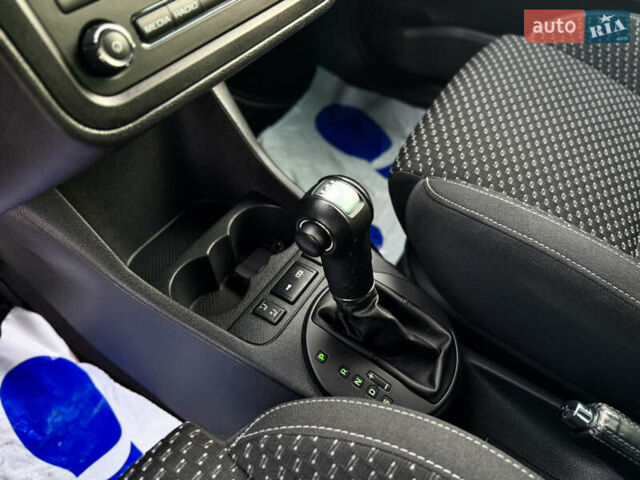 Чорний Шкода Фабія, об'ємом двигуна 1.4 л та пробігом 199 тис. км за 8699 $, фото 20 на Automoto.ua