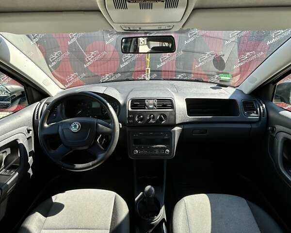 Чорний Шкода Фабія, об'ємом двигуна 1.2 л та пробігом 156 тис. км за 5700 $, фото 15 на Automoto.ua