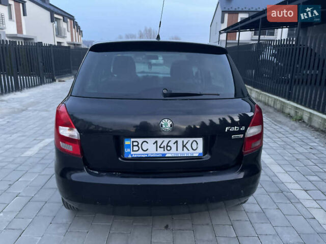 Черный Шкода Фабия, объемом двигателя 1.2 л и пробегом 400 тыс. км за 3800 $, фото 15 на Automoto.ua