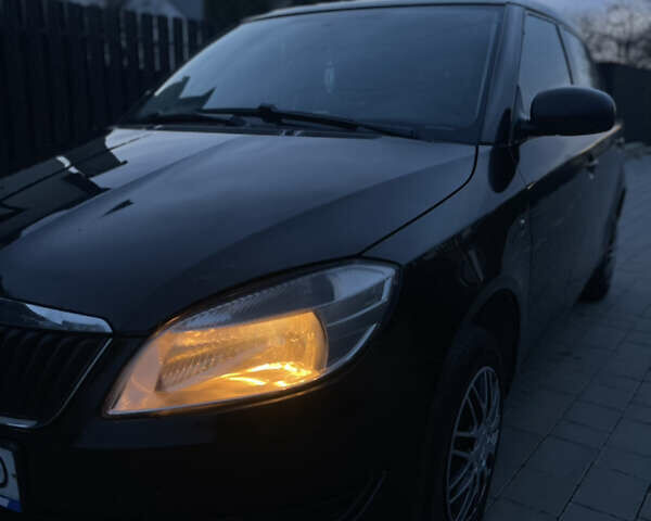 Черный Шкода Фабия, объемом двигателя 1.2 л и пробегом 400 тыс. км за 3800 $, фото 11 на Automoto.ua