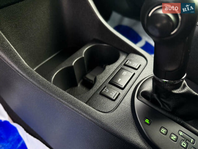 Черный Шкода Фабия, объемом двигателя 1.4 л и пробегом 199 тыс. км за 7999 $, фото 22 на Automoto.ua