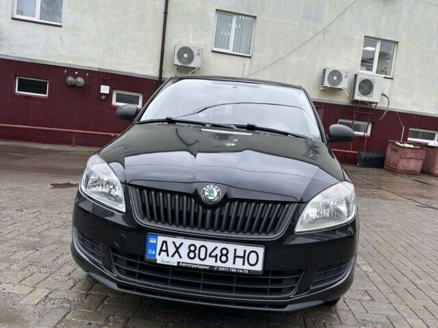 Чорний Шкода Фабія, об'ємом двигуна 1.2 л та пробігом 107 тис. км за 5500 $, фото 1 на Automoto.ua