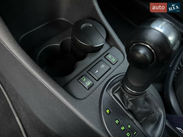 Черный Шкода Фабия, объемом двигателя 1.4 л и пробегом 230 тыс. км за 8700 $, фото 36 на Automoto.ua