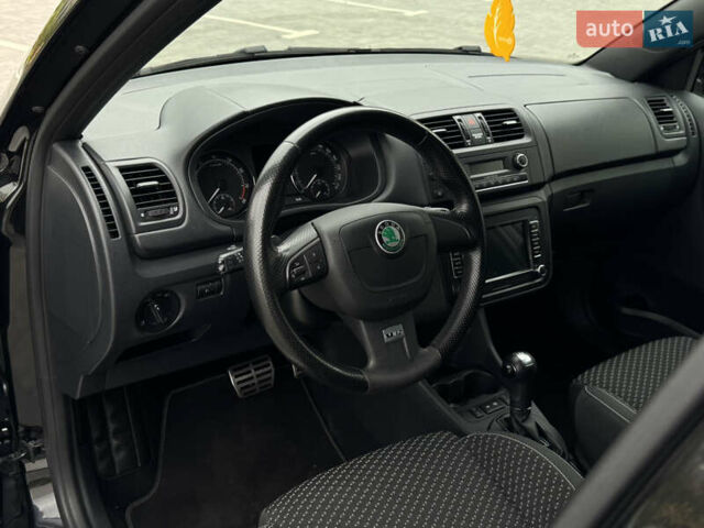 Чорний Шкода Фабія, об'ємом двигуна 1.4 л та пробігом 150 тис. км за 9500 $, фото 12 на Automoto.ua