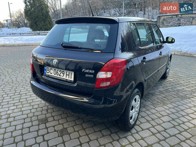 Черный Шкода Фабия, объемом двигателя 1.2 л и пробегом 118 тыс. км за 5000 $, фото 6 на Automoto.ua