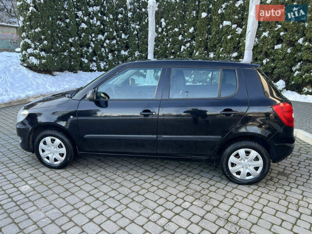 Черный Шкода Фабия, объемом двигателя 1.2 л и пробегом 118 тыс. км за 5000 $, фото 3 на Automoto.ua