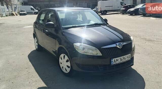 Чорний Шкода Фабія, об'ємом двигуна 1.2 л та пробігом 240 тис. км за 4600 $, фото 7 на Automoto.ua