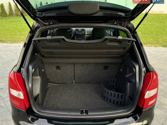 Черный Шкода Фабия, объемом двигателя 1.4 л и пробегом 199 тыс. км за 8299 $, фото 41 на Automoto.ua