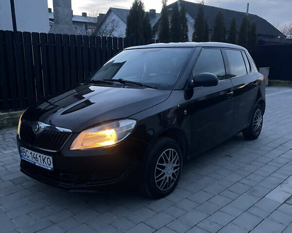 Черный Шкода Фабия, объемом двигателя 1.2 л и пробегом 400 тыс. км за 3800 $, фото 12 на Automoto.ua