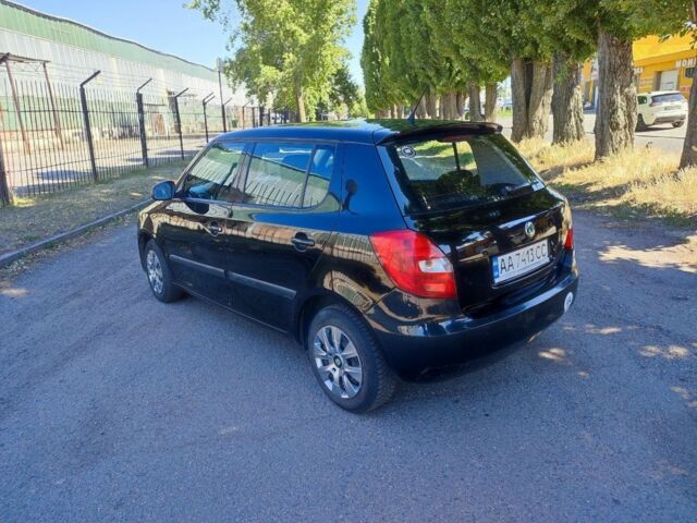 Шкода Фабия 2012 в Черкассах на Automoto.ua Черный Шкода Фабия, объемом двигателя 1.2 л и пробегом 320 тыс. км за 3950 $, фото 1 на Automoto.ua