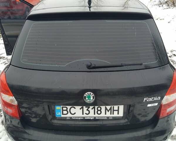 Черный Шкода Фабия, объемом двигателя 1.2 л и пробегом 188 тыс. км за 5200 $, фото 11 на Automoto.ua