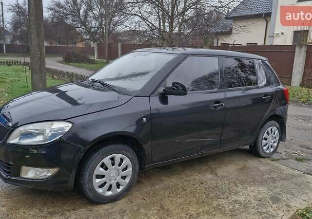 Чорний Шкода Фабія, об'ємом двигуна 1.4 л та пробігом 260 тис. км за 4500 $, фото 3 на Automoto.ua