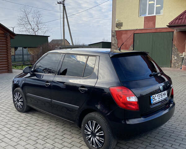 Черный Шкода Фабия, объемом двигателя 1.2 л и пробегом 188 тыс. км за 5500 $, фото 11 на Automoto.ua