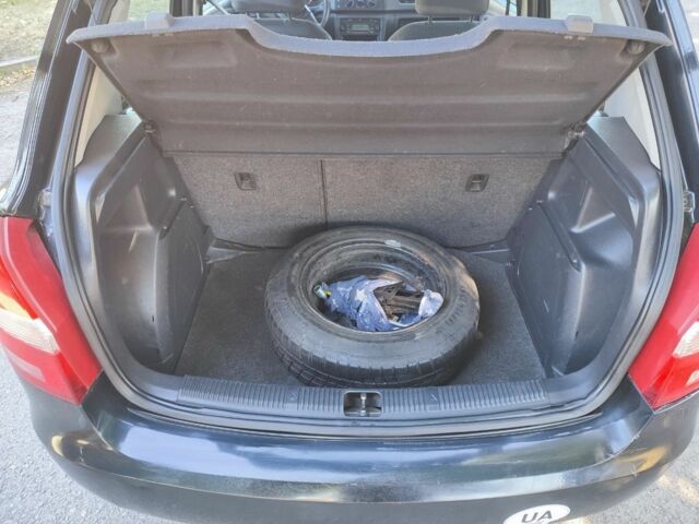 Шкода Фабия 2012 в Черкассах на Automoto.ua Черный Шкода Фабия, объемом двигателя 1.2 л и пробегом 320 тыс. км за 3950 $, фото 6 на Automoto.ua