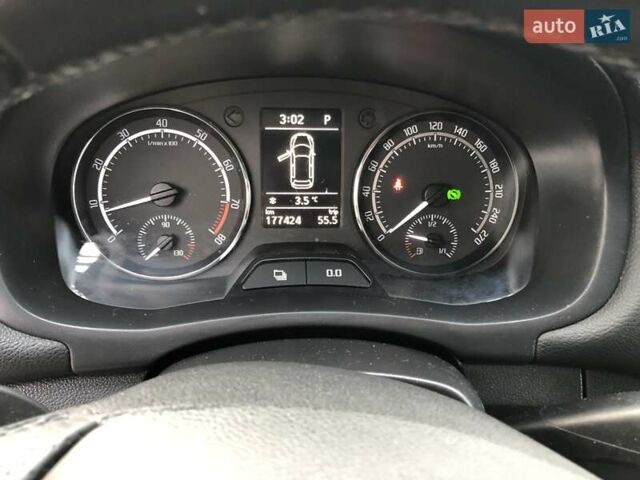 Черный Шкода Фабия, объемом двигателя 1.4 л и пробегом 170 тыс. км за 8750 $, фото 51 на Automoto.ua