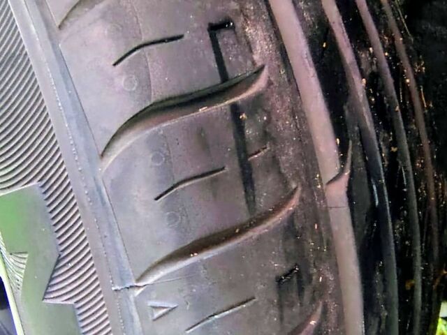 Черный Шкода Фабия, объемом двигателя 1.2 л и пробегом 128 тыс. км за 5770 $, фото 4 на Automoto.ua