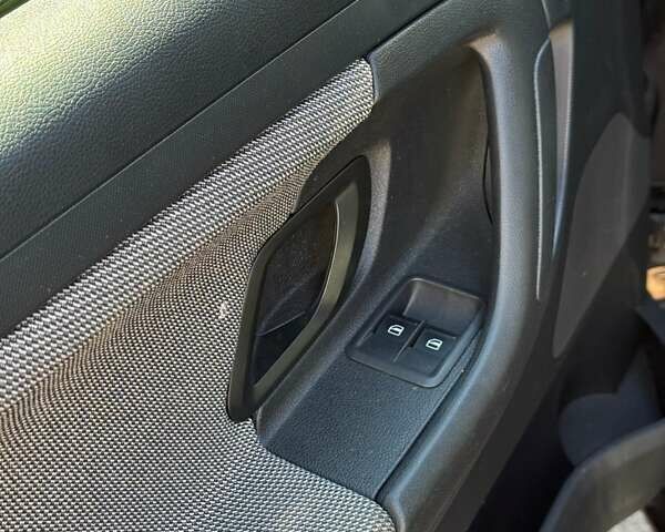 Чорний Шкода Фабія, об'ємом двигуна 1.2 л та пробігом 139 тис. км за 6200 $, фото 15 на Automoto.ua