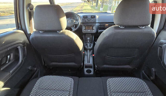 Черный Шкода Фабия, объемом двигателя 0 л и пробегом 95 тыс. км за 7500 $, фото 32 на Automoto.ua